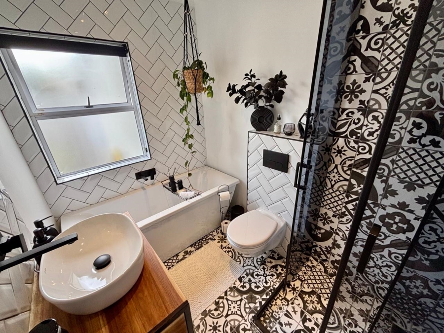 To Let 3 Bedroom Property for Rent in Windsor Park Estate Western Cape